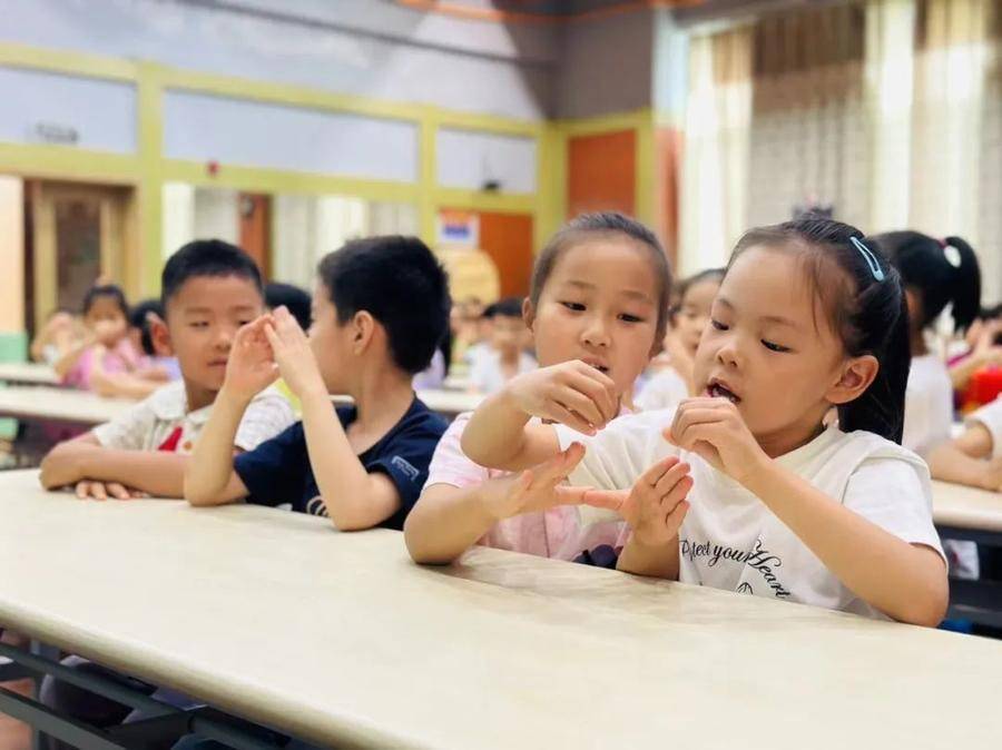 “泉引桥”在行动！奥龙小学与童林堡幼儿园构建幼小衔接新样态