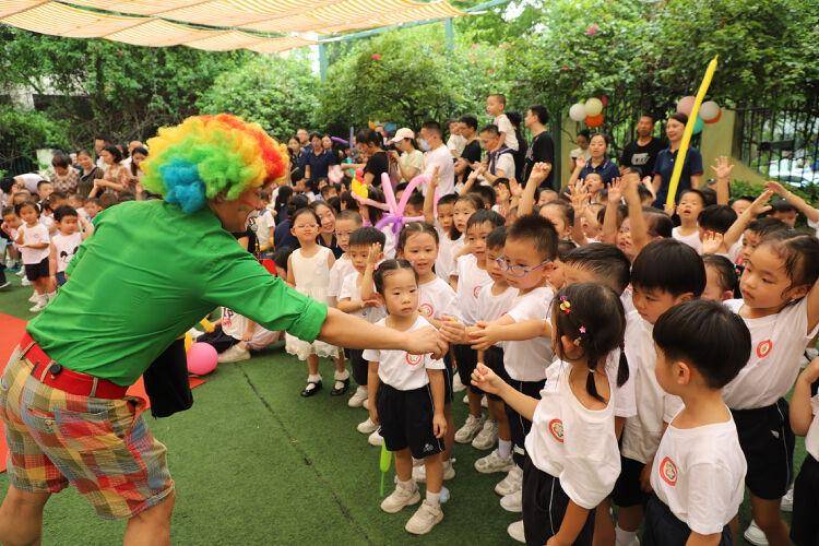 开学季|华强职校附属幼儿园、梅丽小学附属幼儿园、华新小学附属幼儿园开启欢乐新学期！