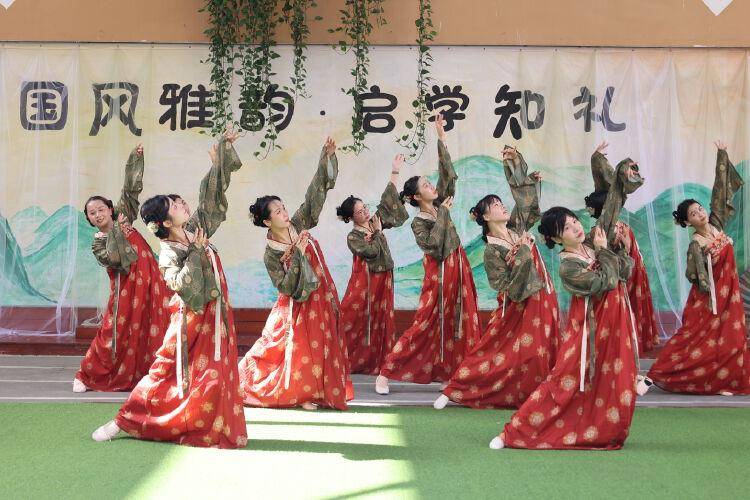 开学季|华强职校附属幼儿园、梅丽小学附属幼儿园、华新小学附属幼儿园开启欢乐新学期！